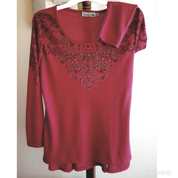 UNITY TOP - Picture 3 of 4